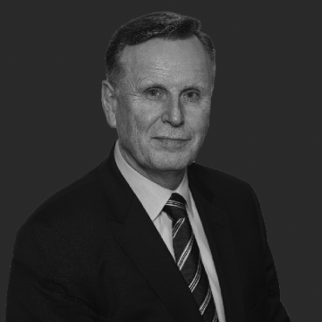Patrick J Devine